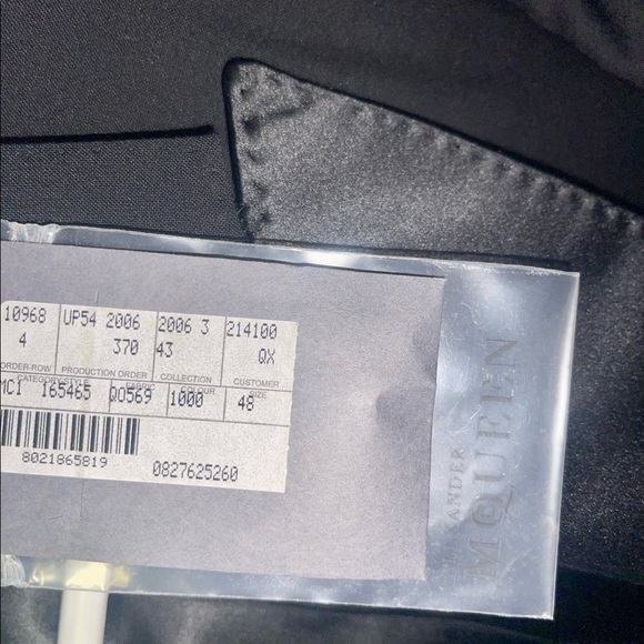 Alexander McQueen Runway Cropped Tuxedo Jacket - Picture 5 of 6